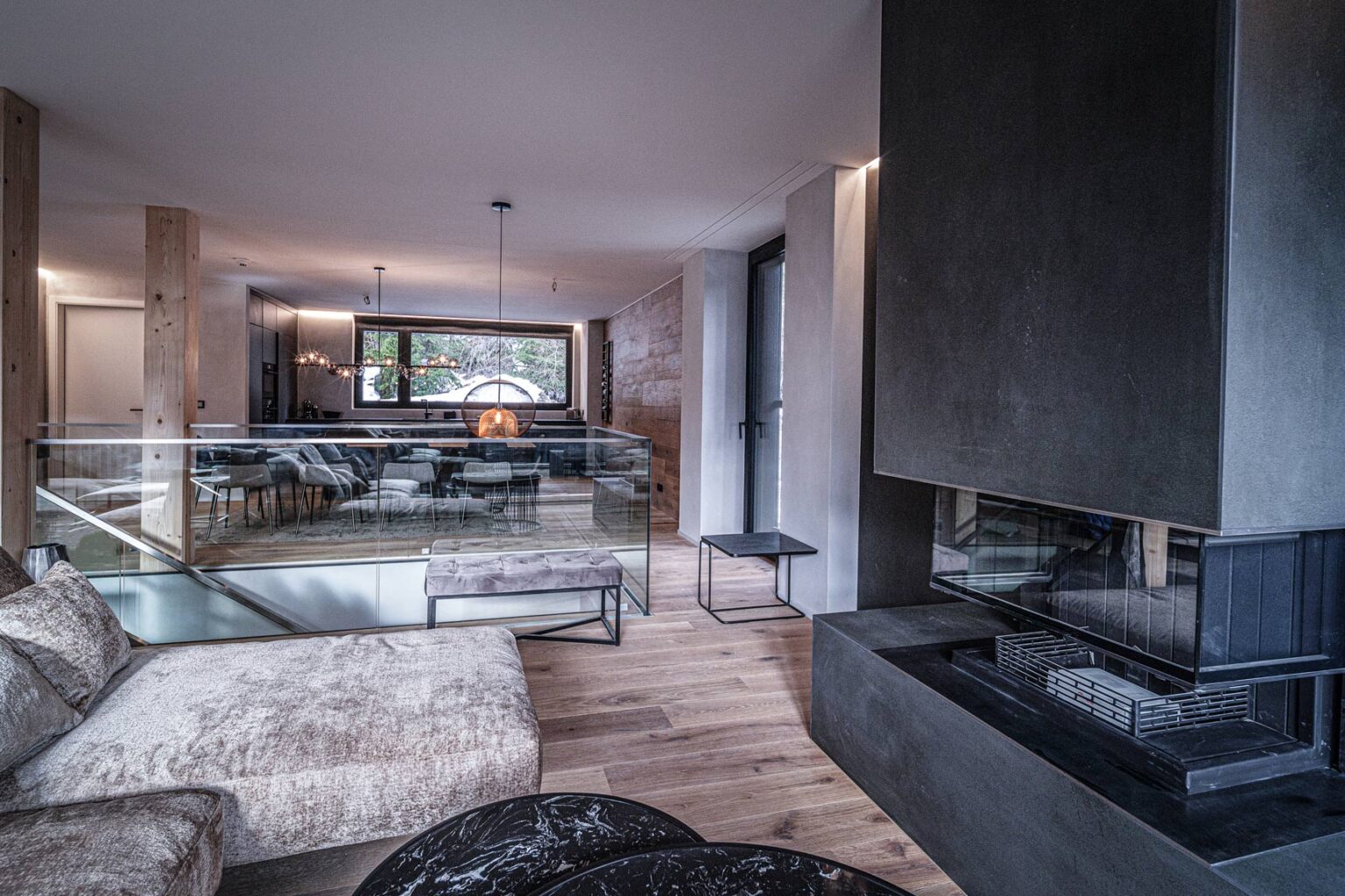 BLACKSUMMIT letzte Erdgeschoss 2040-8